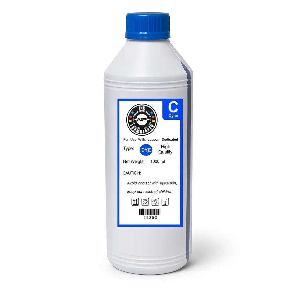 Botella de tinta dye compatible Epson color cian de 1 litro, sobre fondo blanco